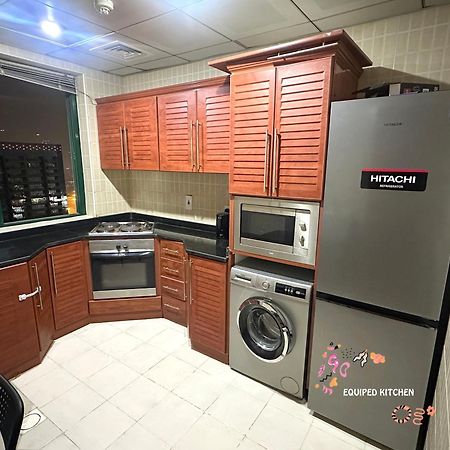 Quiet Partition Room In Tecom Barsha Heights دبي المظهر الخارجي الصورة