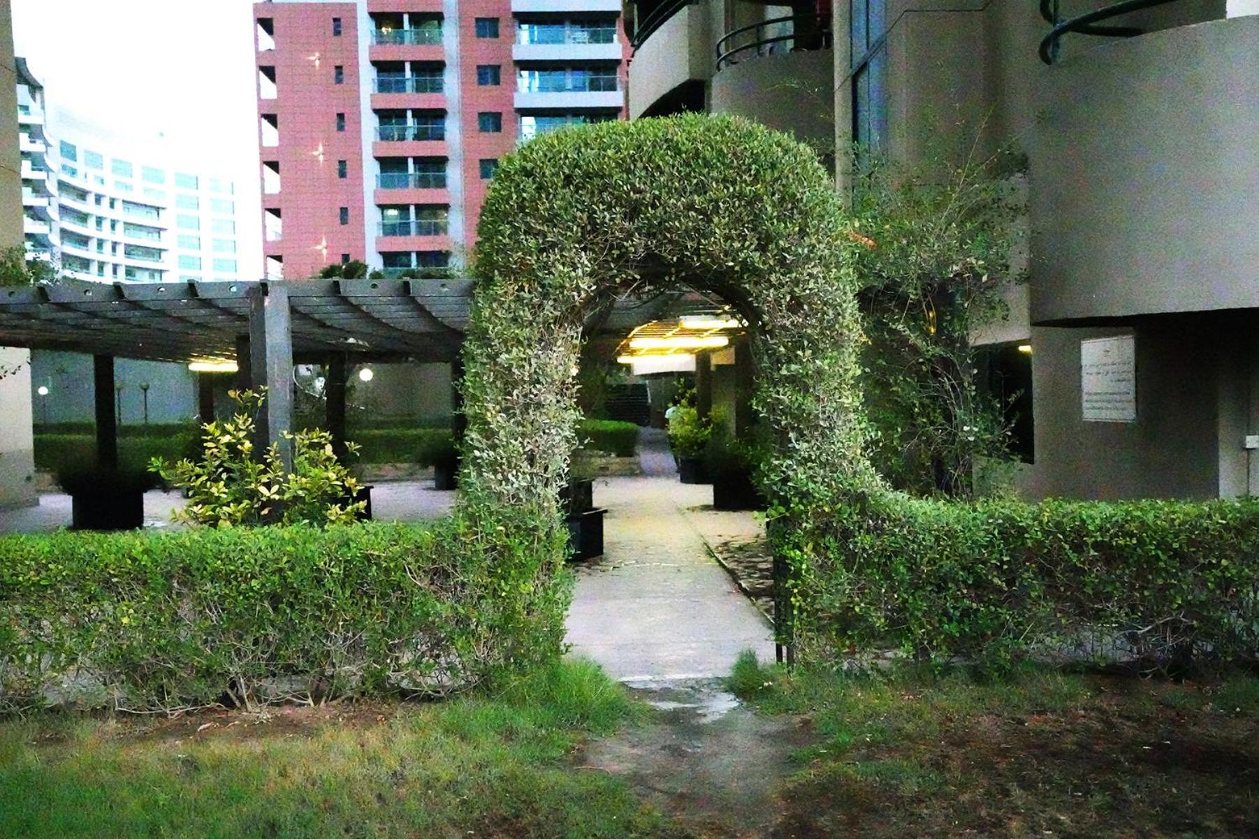 Quiet Partition Room In Tecom Barsha Heights دبي المظهر الخارجي الصورة