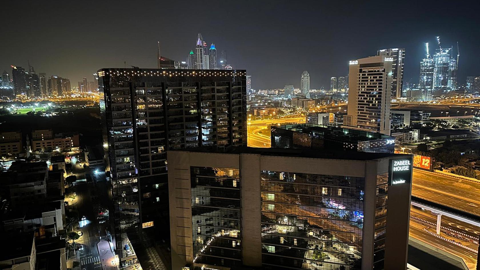 Quiet Partition Room In Tecom Barsha Heights دبي المظهر الخارجي الصورة