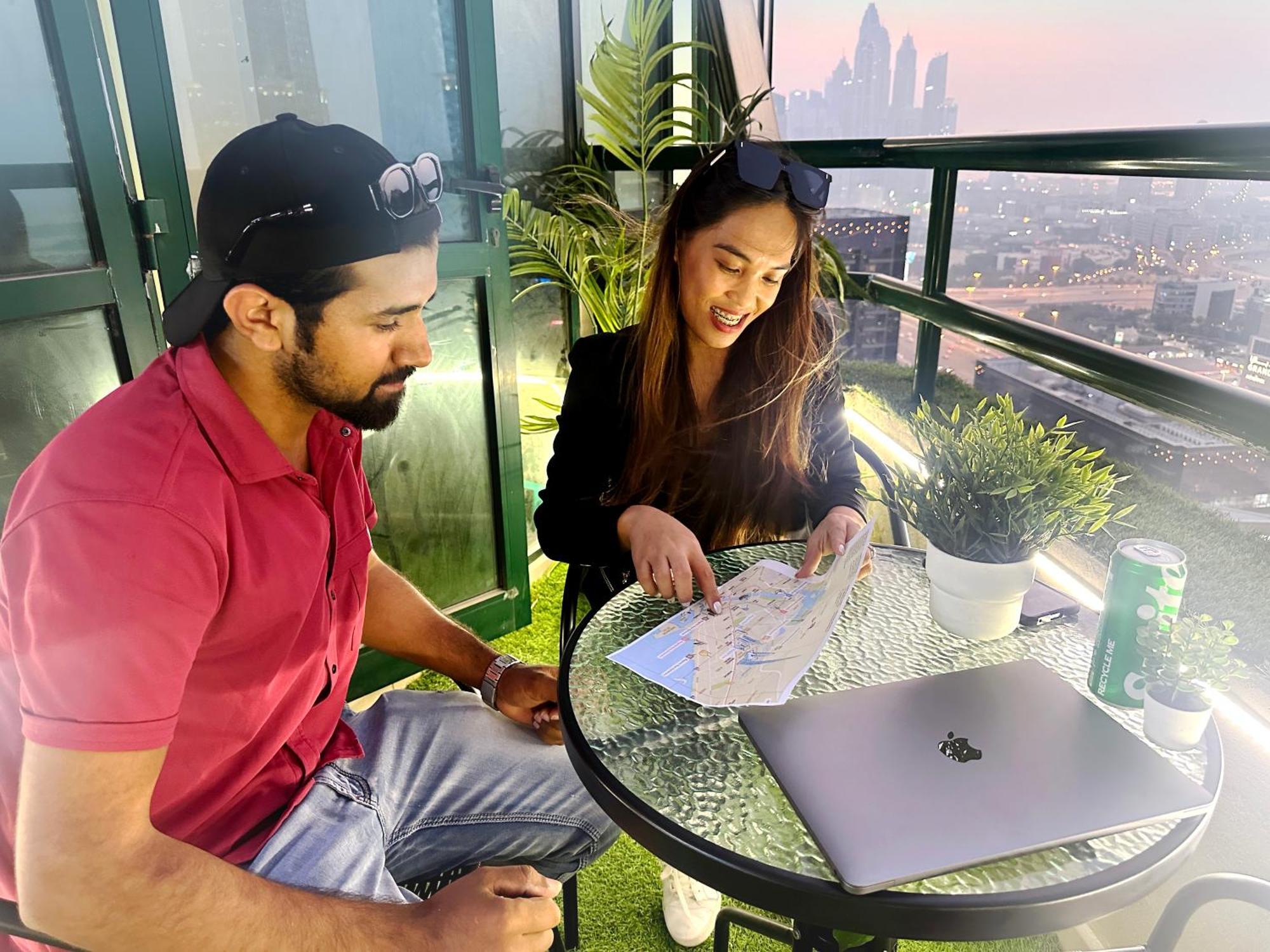 Quiet Partition Room In Tecom Barsha Heights دبي المظهر الخارجي الصورة